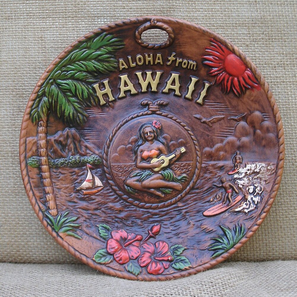 Vintage Hawaii Souvenir Ceramic Wall Plaque